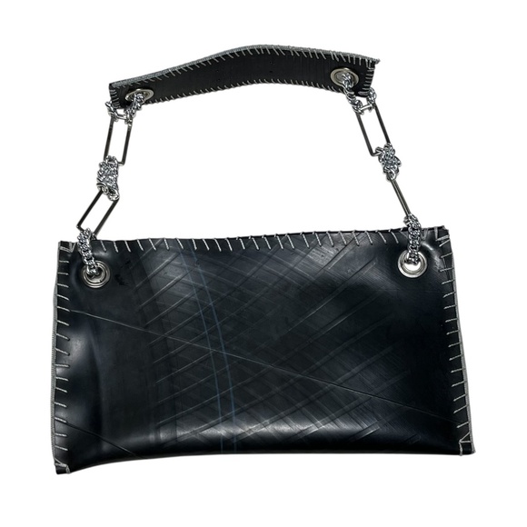 Walleska Ecochic Black Recycled Rubber Handbag Purse Silver Chain &Rubber Handle - Picture 1 of 13